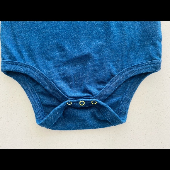 Cat & Jack Rainbow Romper with Ruffle Sleeve Size 12 Months - Picture 3 of 6